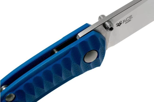 GiantMouse ACE Iona G10 Blue, Satin Pocket Knife, Ansø En Voxnaes Design 8 GiantMouse ACE Iona G10 Blue, Satin Pocket Knife, Ansø En Voxnaes Design - Image 6
