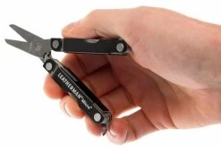 Leatherman Micra Black -Optimal Knife Shop LE5889 BK 07 leatherman micra black le5889 bk d7